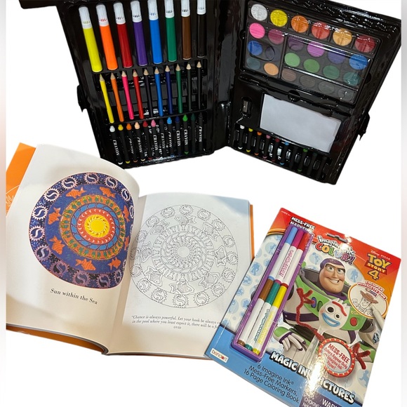 Color and crayons, coloring books - Picture 16 of 16